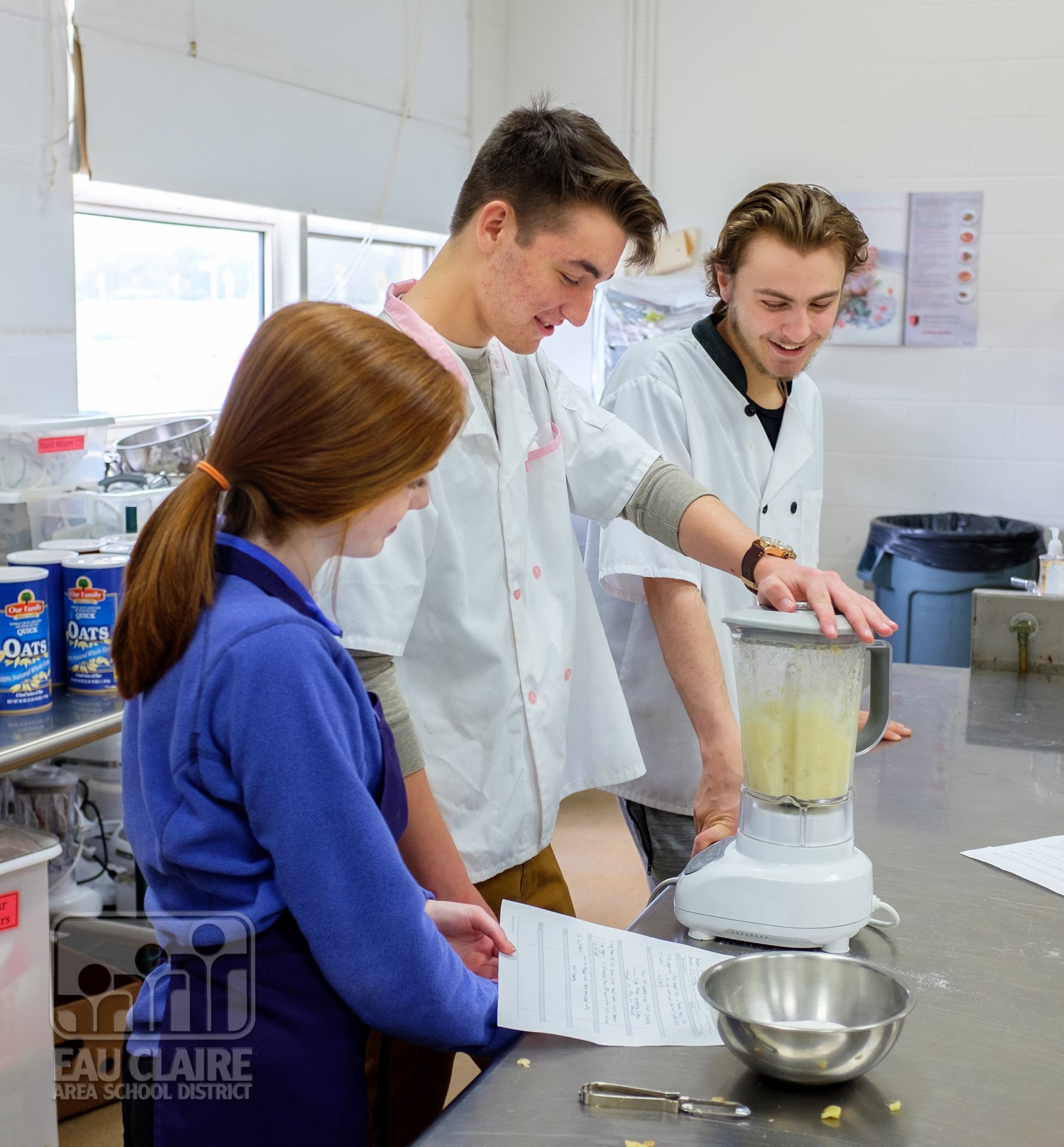 students preparing food